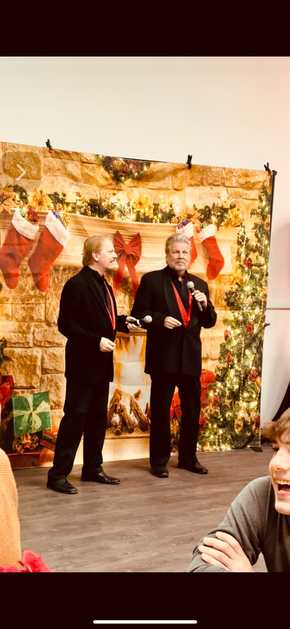 Live entertainment during the Christmas benefit